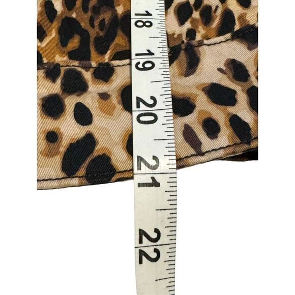 LuLaRoe Women’s Medium Leopard Print Kenny Denim Jacket EUC - Picture 6 of 8